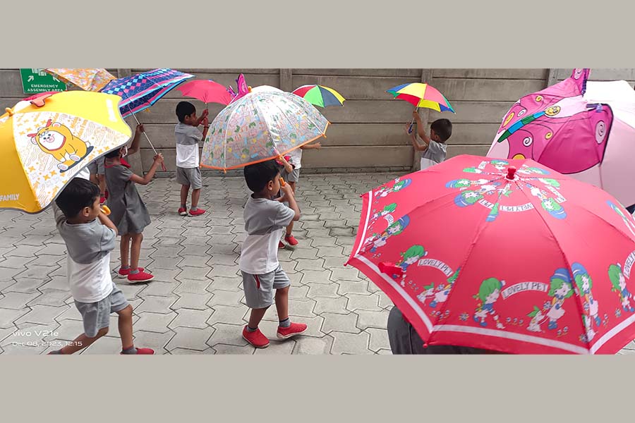 umbrella day image - Yuvabharathi Nursery